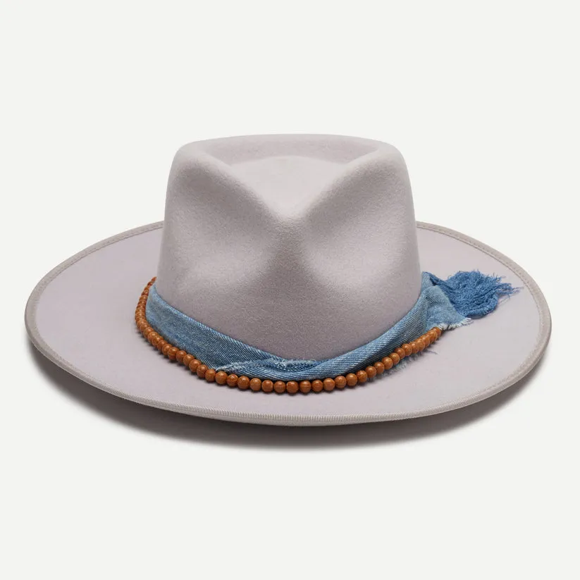 Timeless Elegance Fedora in Sliver